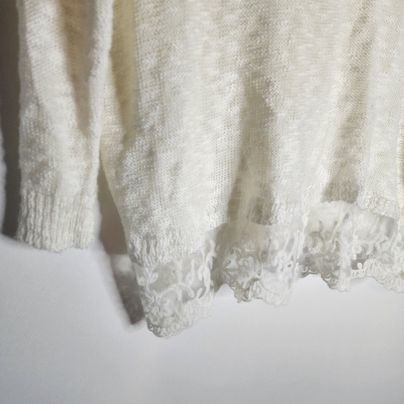 Creme lace knit sweater - Picture 6 of 8
